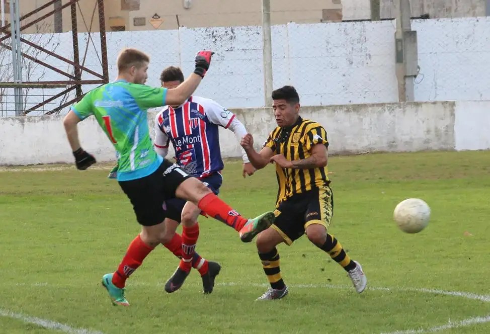 Pasó otra fecha que no produjo grandes cambios en la Unión Regional Deportiva