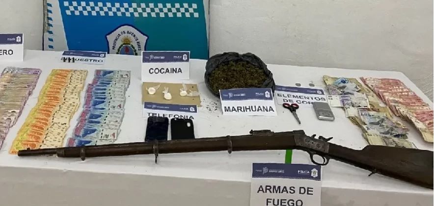 Morón: Lo detuvieron por amenazar a sus vecinos con un fusil de la Primera Guerra Mundial