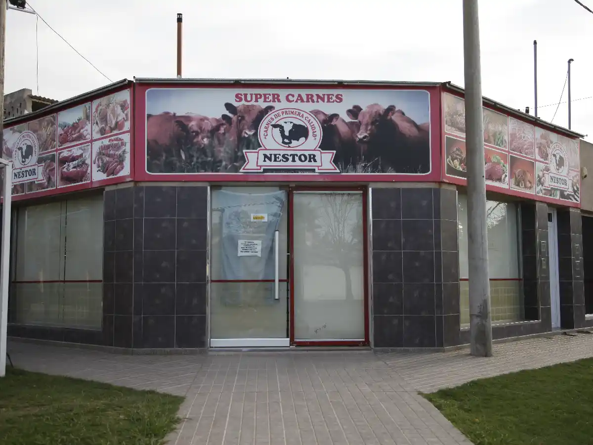 Custodio logró evitar el robo a  un camión repartidor de pollos