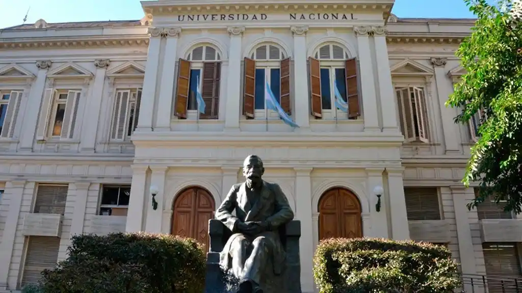 La UNLP, es la más prestigiosa del país, seguida por la Universidad Nacional de Córdoba