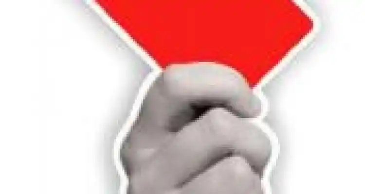 Sacale tarjeta roja al maltratador