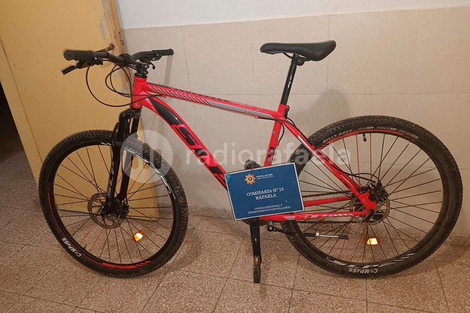 Increíble: le pidieron $8.000 a una “prestamista” y dejaron como garantía una bici robada a su madre