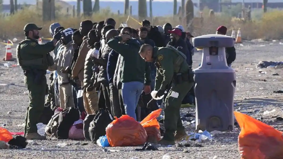 EN ARIZONA TAMBIÉN habrá una ley contra los migrantes: los votantes podrían aprobarla el día de las presidenciales