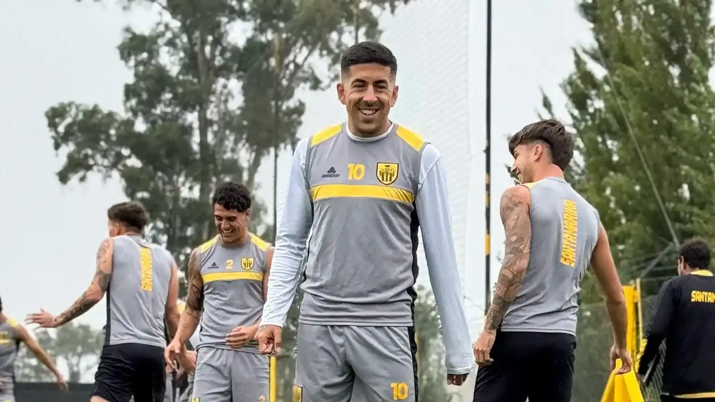 FOTO CLUB SANTAMARINA Sosa vuelve a Santamarina después de ocho años y medio.