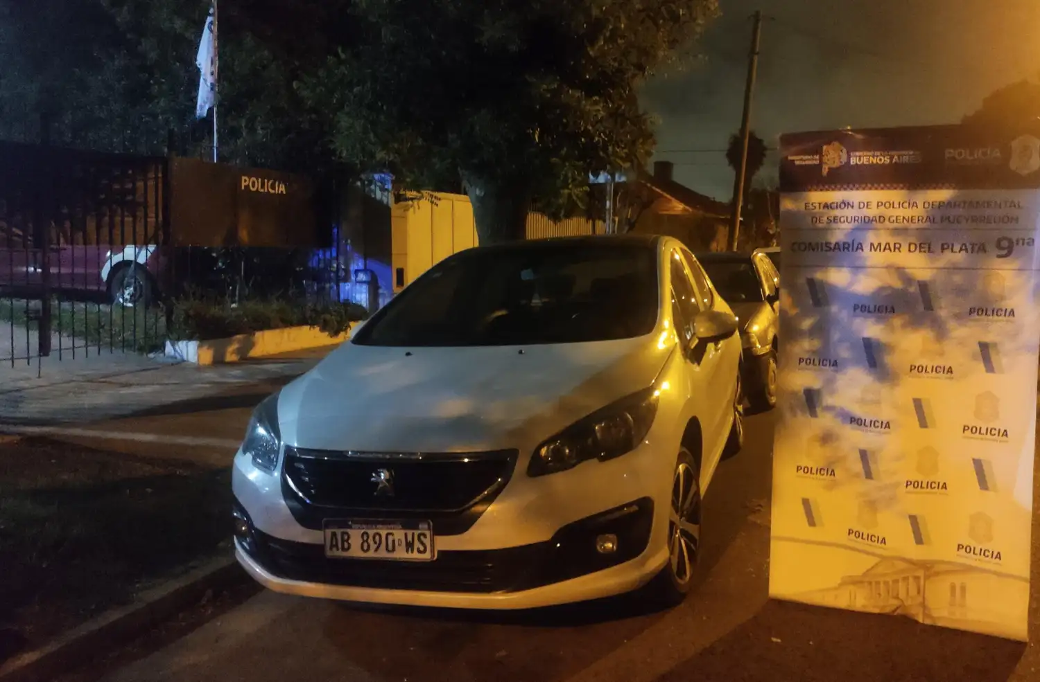El vehículo tenía pedido de secuestro activo por robo.