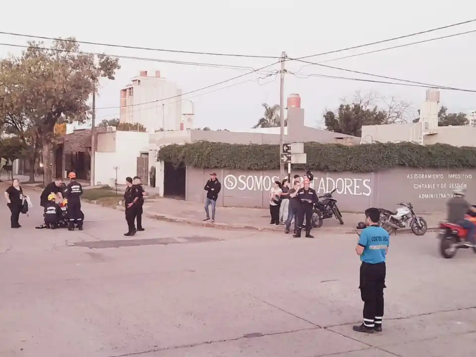 Servicios de emergencia trabajaron en el lugar del siniestro