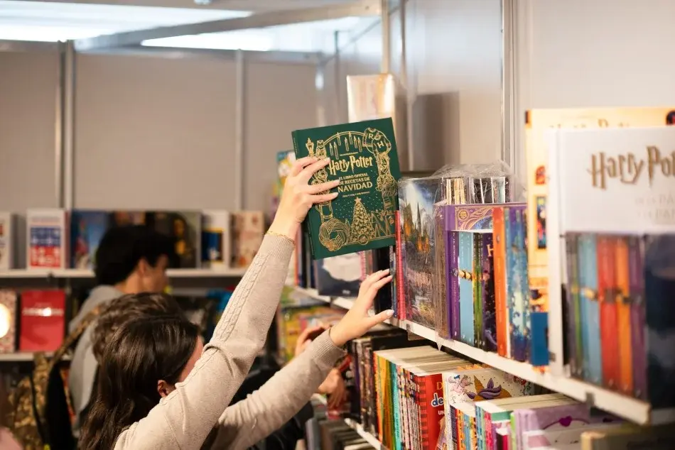 Entre historias y páginas: qué propuestas ofrece la Feria del Libro este domingo en Rosario