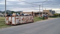 La gente sigue llenando los contenedores de basura en pocos minutos y el Municipio extendió el plazo