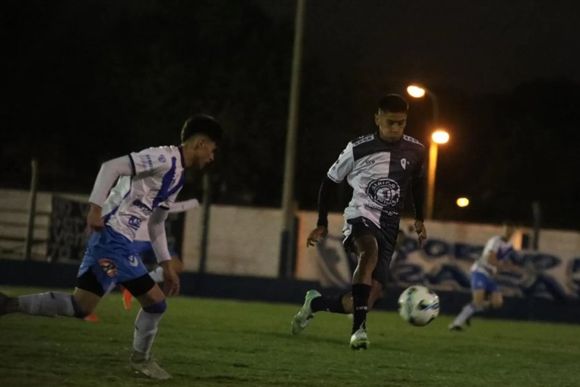 Peñarol goleó a Sportivo en Barranquitas