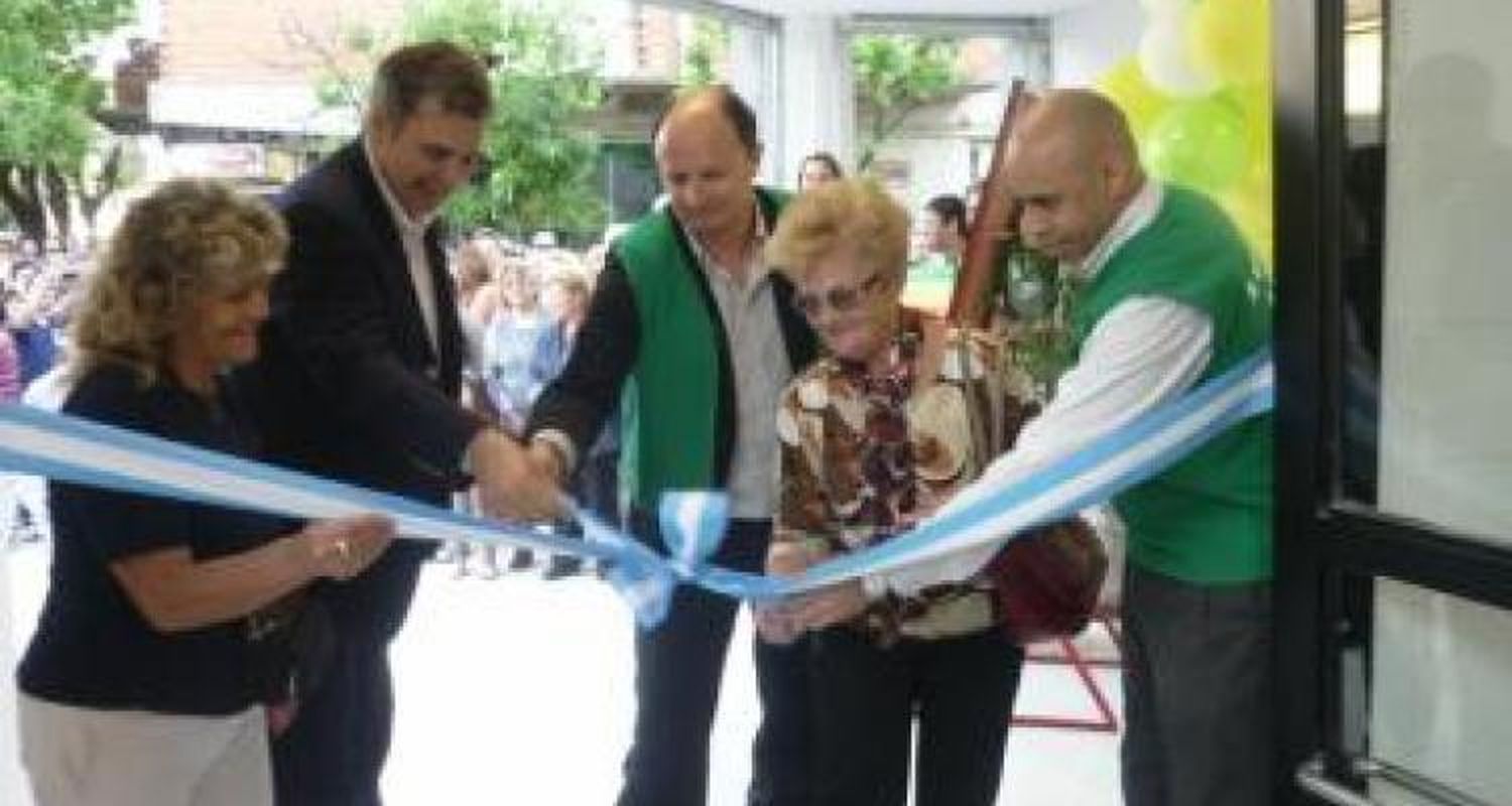 Finalmente, inauguró el Vea