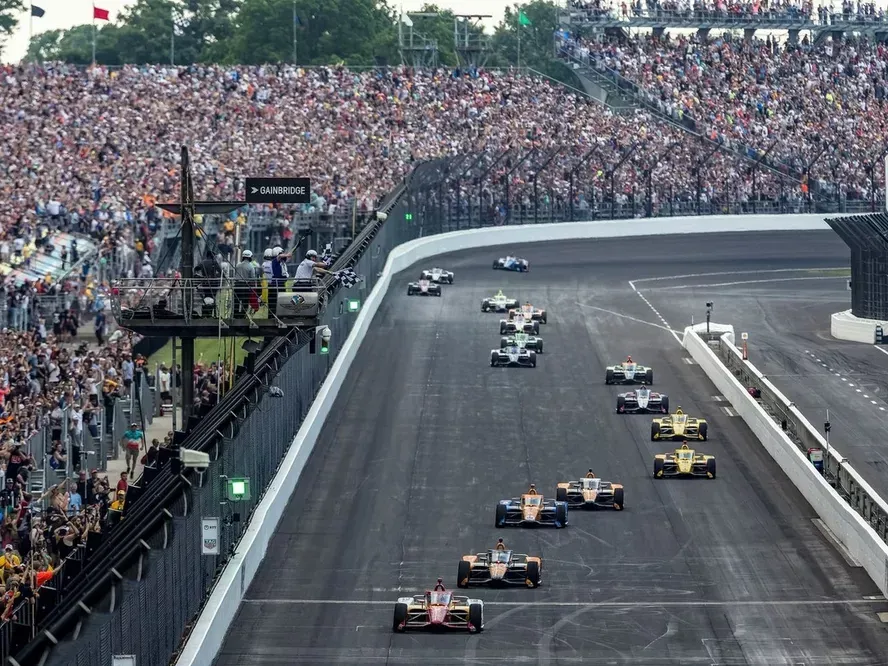 El domingo a las 13 se largana las 500m de Indianápolis.Foto:IndyCar