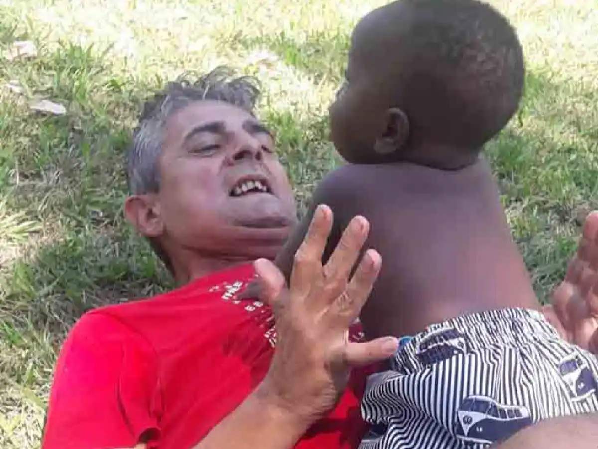 Aliú, un niño africano adoptado que ahora vive en nuestra ciudad