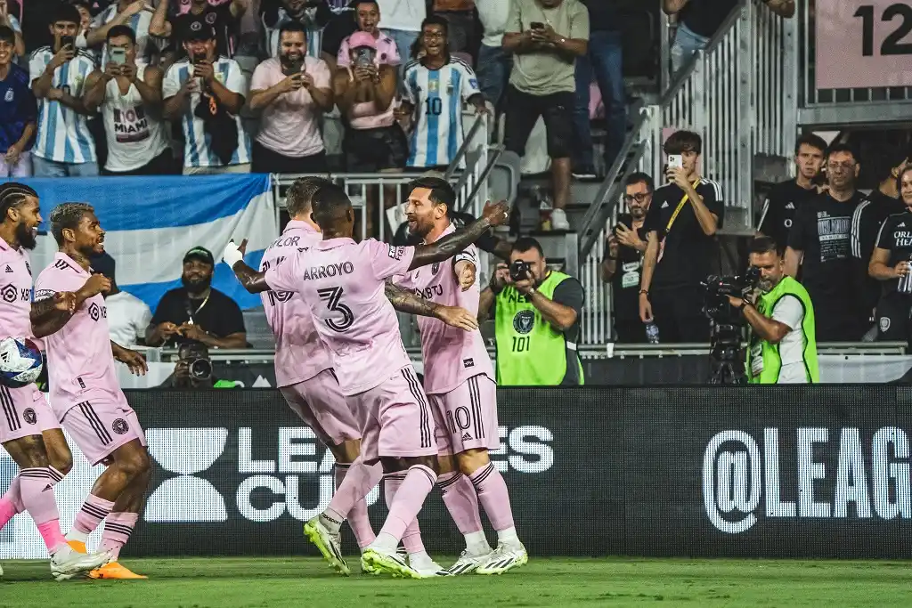 Con doblete de Messi, Inter Miami venció a Orlando City