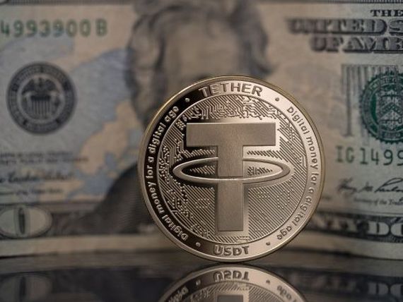 Primer día sin cepo: cómo cotiza el dólar este lunes y qué indica el dólar cripto