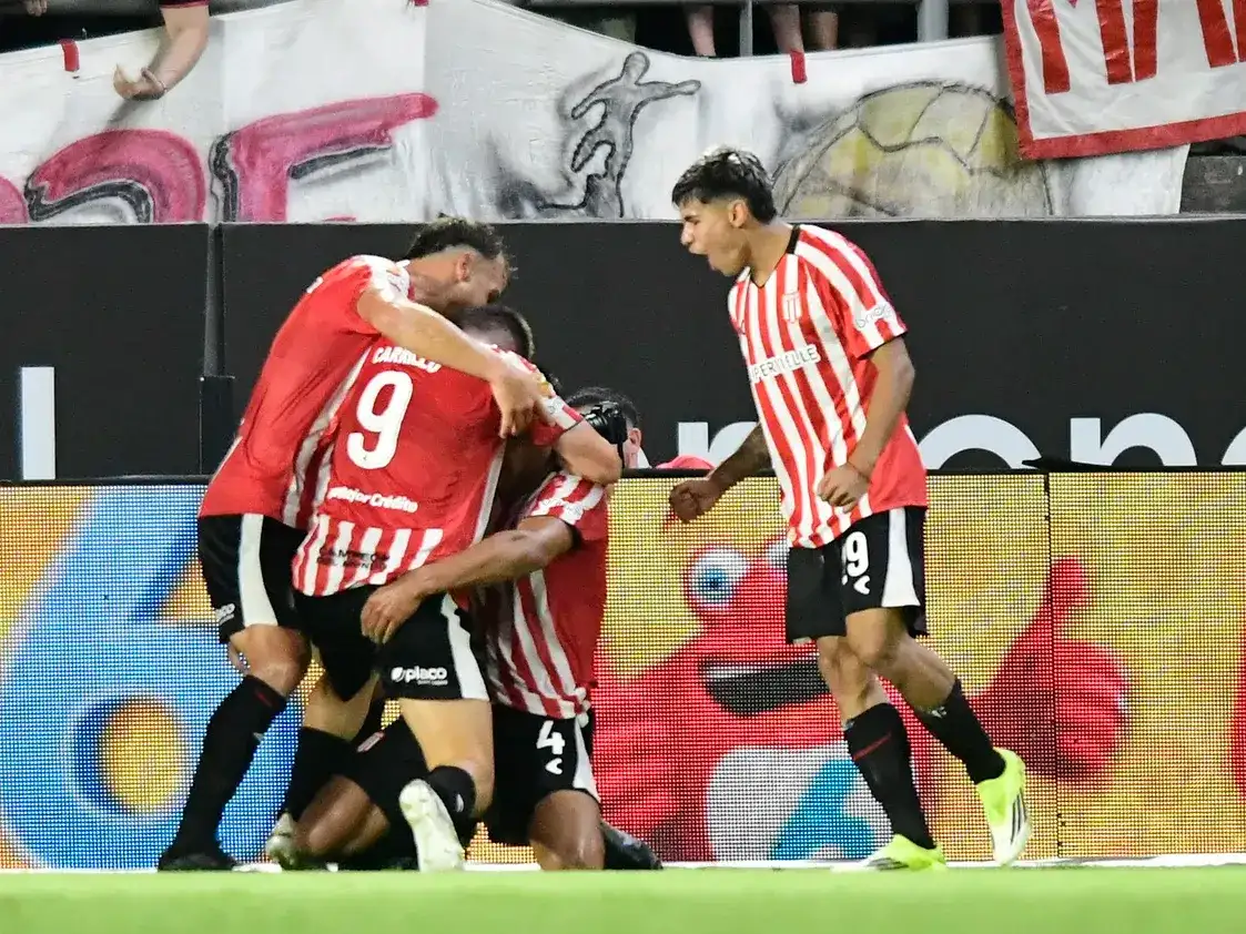 ESTUDIANTES LP