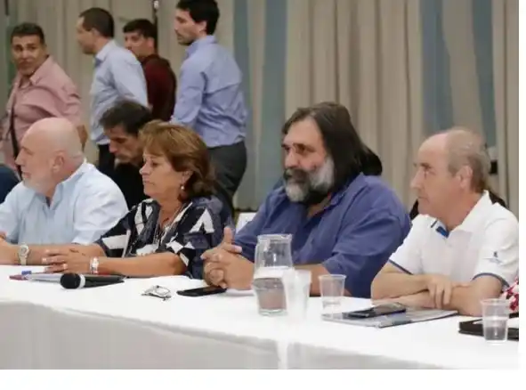 La mayoría de los gremios docentes aceptaron la  oferta salarial y empieza ciclo lectivo