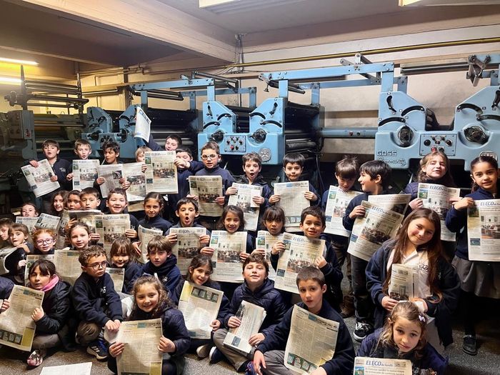 Alumnos del 2° A del Colegio San José visitaron El Eco Multimedios