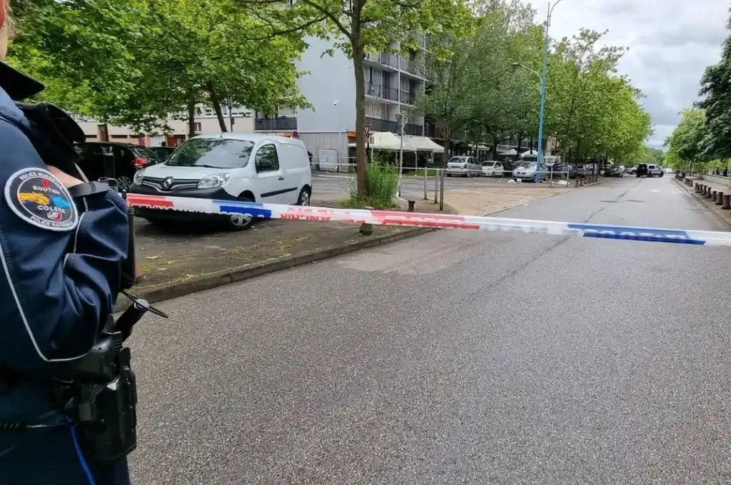 Violento ataque con arma blanca