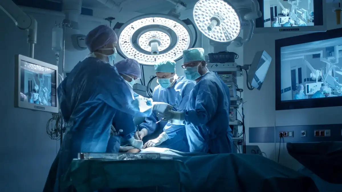 Operan con éxito uno de los cánceres más letales quemando el tumor con una aguja