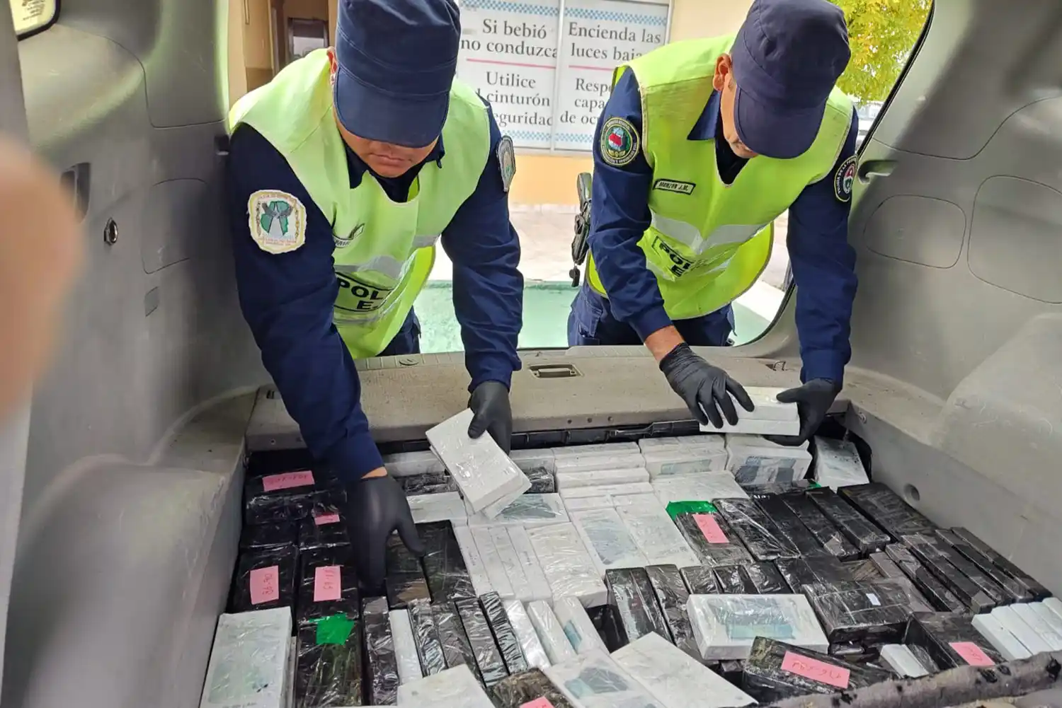 Millonario secuestro de celulares en Paso Cerrito: incautaron 290 equipos ocultos en un vehículo brasileño