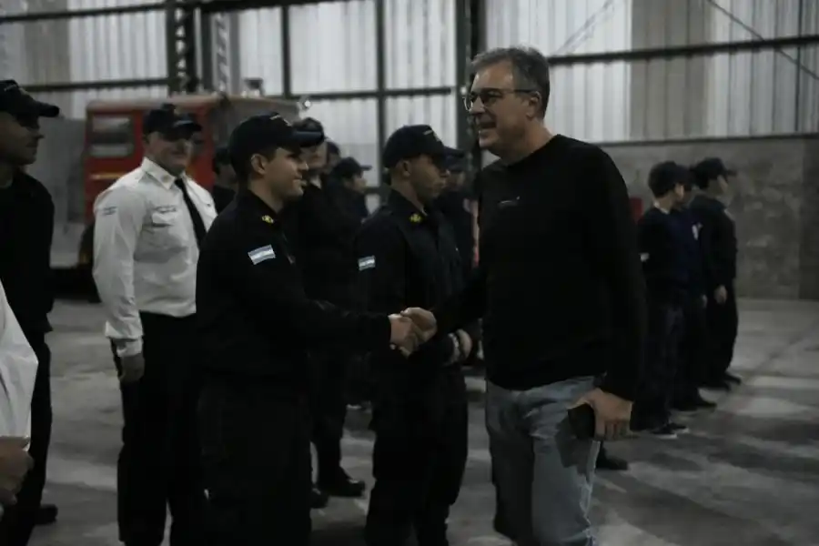 Luis Castellano participó del 139° de Bomberos Voluntarios