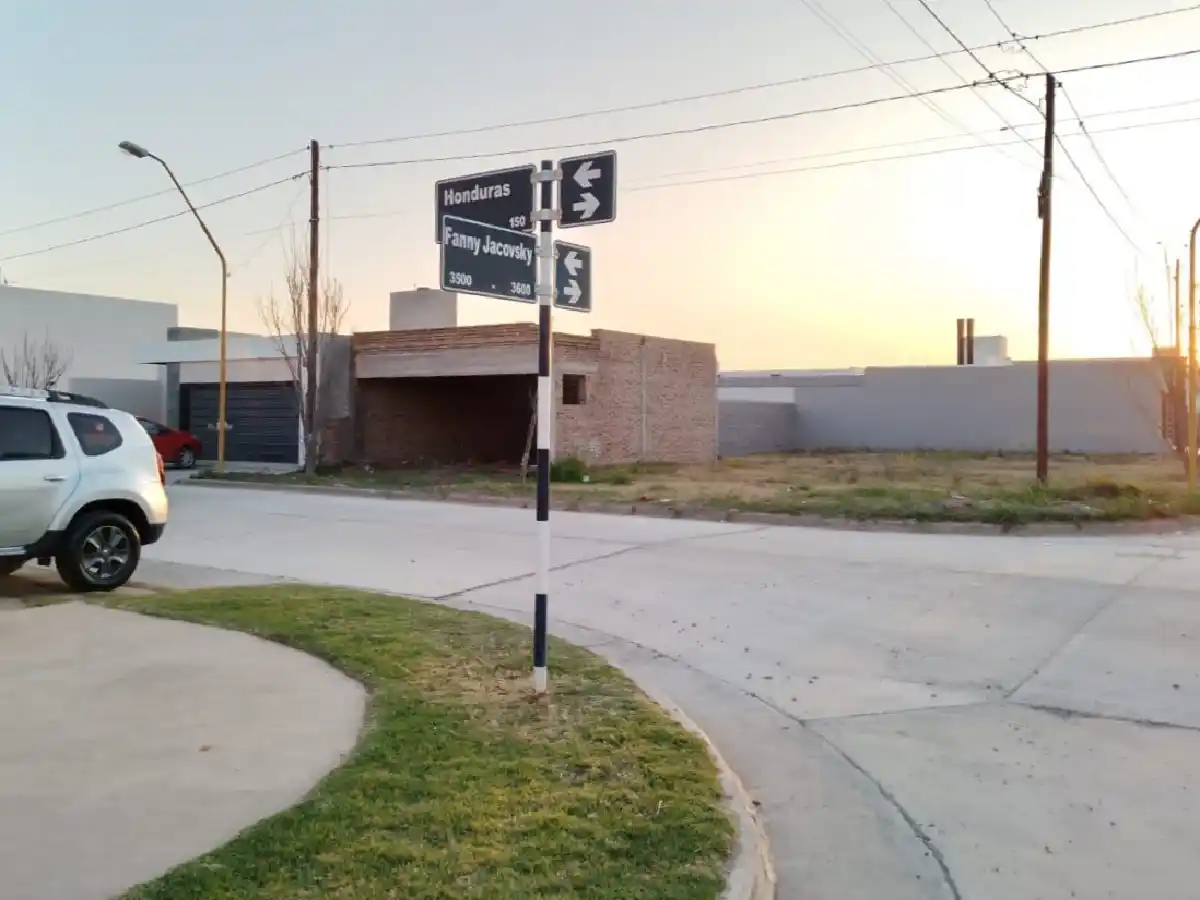 Cinco calles de barrio Independencia pasarán a tener sentido único de circulación 