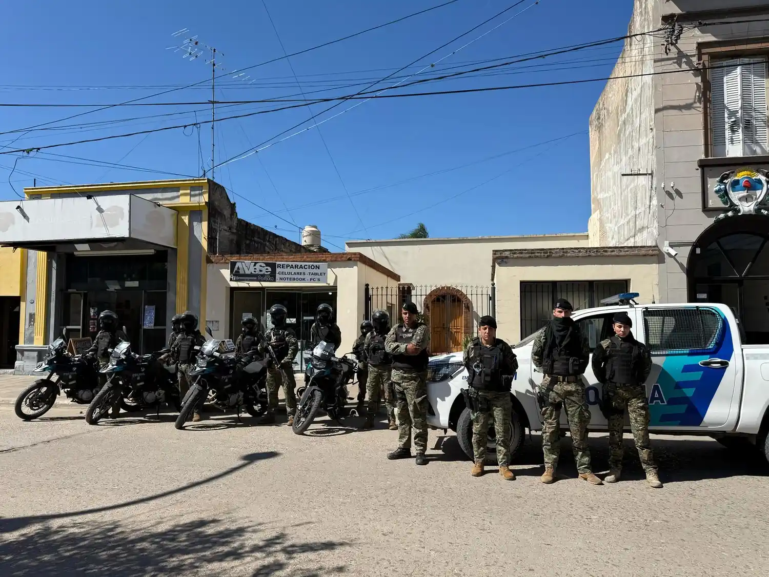 personal de utoi frente a comisaría