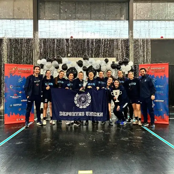 El plantel de Unicen que compitió el Olavarría.