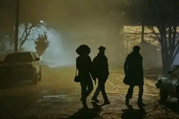 Netflix: la atrapante película sobre una oscura conspiración que promete hacerte reír