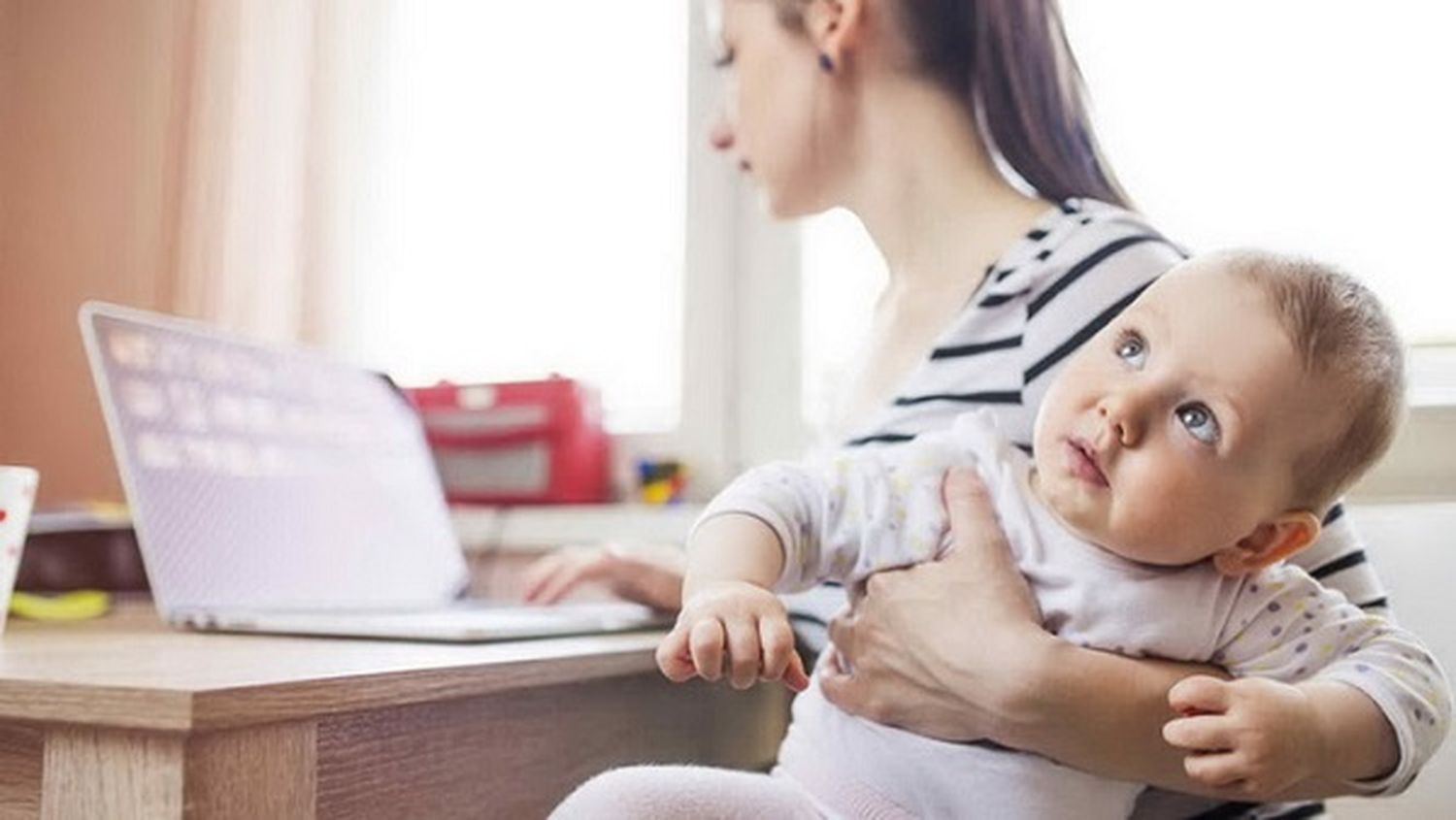 El Senado retoma el análisis del proyecto que extiende la licencia por maternidad
