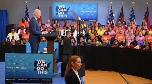 Espera que declaren emergencia: Biden desplegará recursos por derrumbe