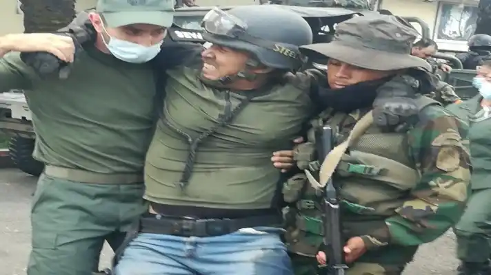 Padrino llama «COBARDES» a guerrilleros colombianos