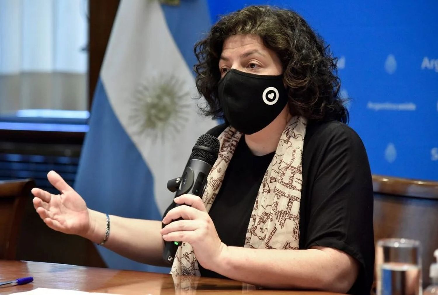 Carla Vizzotti remarcó la necesidad de completar los esquemas de vacunación