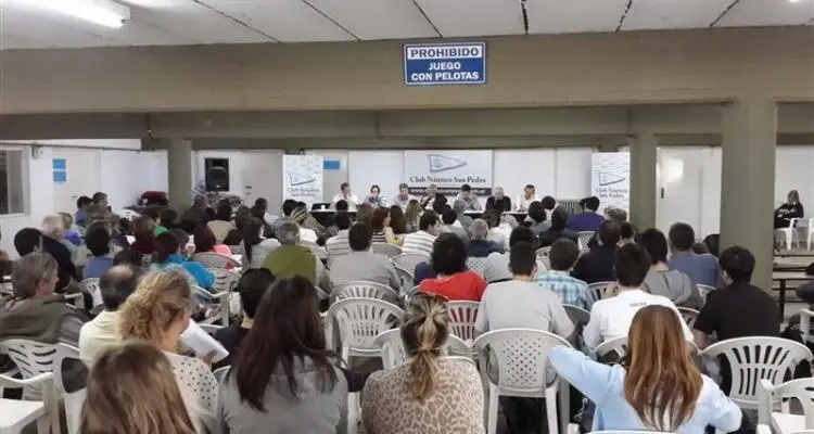 Club Náutico: Tras la reunión de convivencia debaten modificaciones para el reglamento