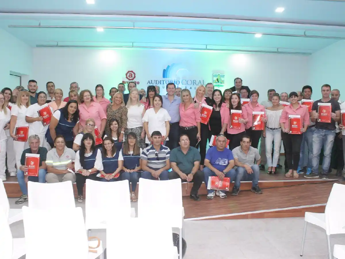 Arroyito: 46 municipales  ingresaron a planta permanente 