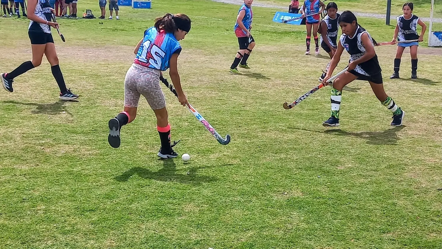 Deportes lanza un nuevo Curso de Árbitros de Hockey sobre Césped