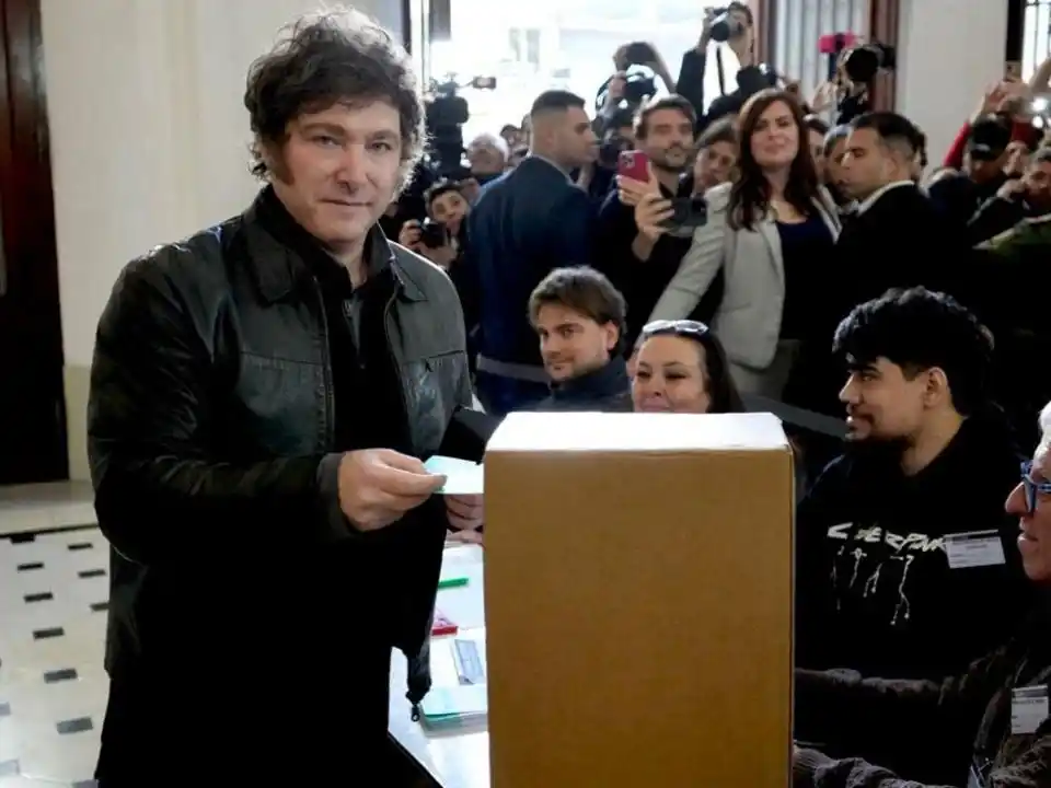 "Para nosotros es un puntapié fundamental para avanzar y pintar de violeta todo el país", expresó el presidente.