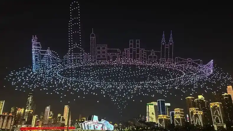 Espectáculo en el cielo: China rompió el récord con más de 11 mil drones sincronizados