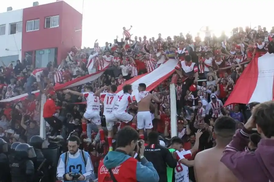 Mirá el gol: el 9 lo ganó en la última jugada contra Atlético y será finalista de la Copa Santa Fe