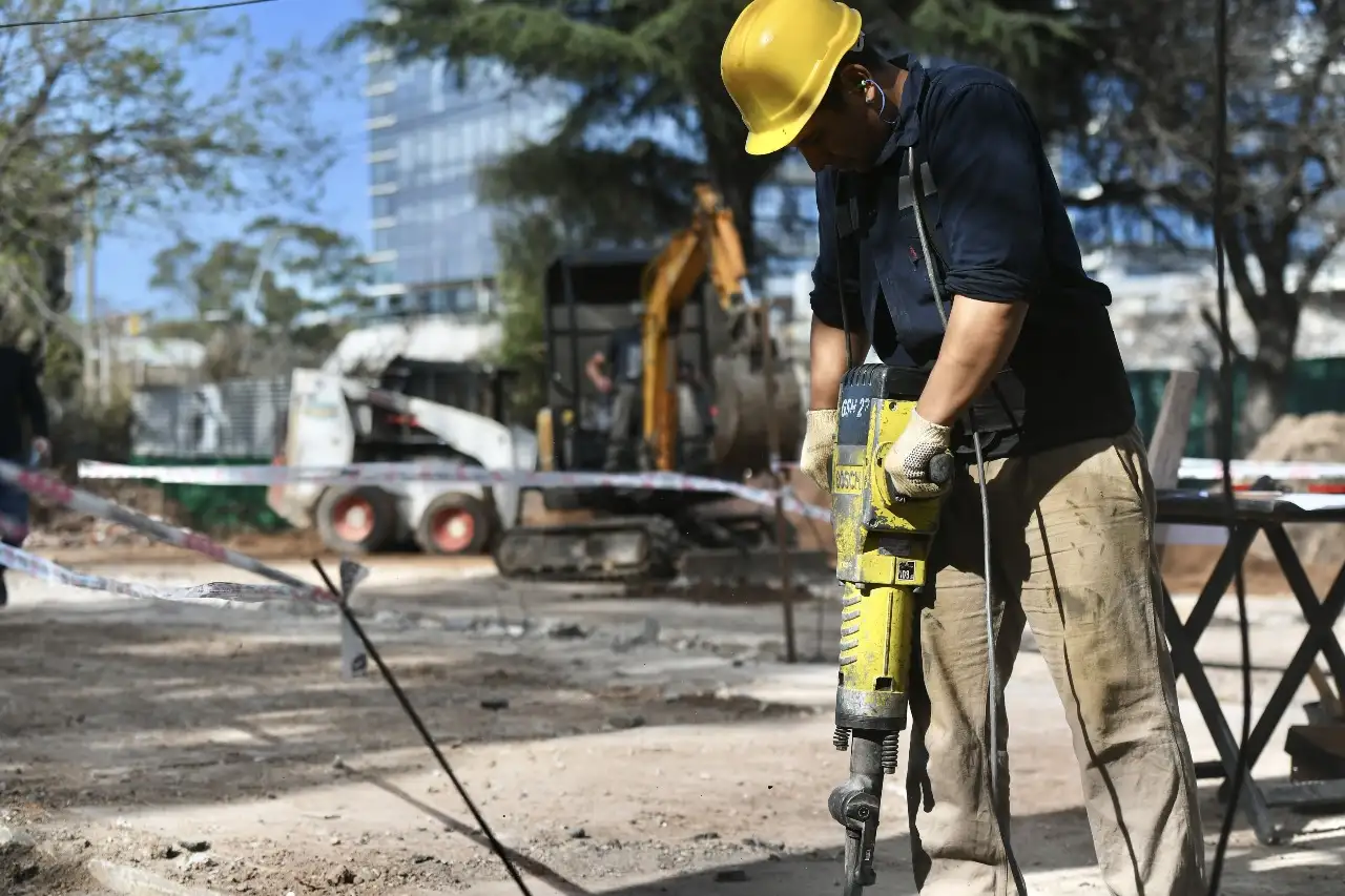 Comenzó el plan de renovaciones y mejoras integrales en el Centro Recreativo de Adultos Mayores Activos