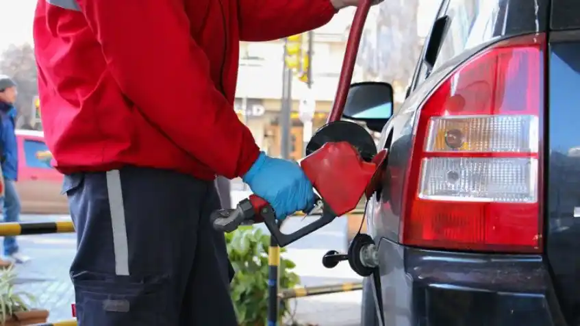 Aumentaron un 4% los precios de los combustibles