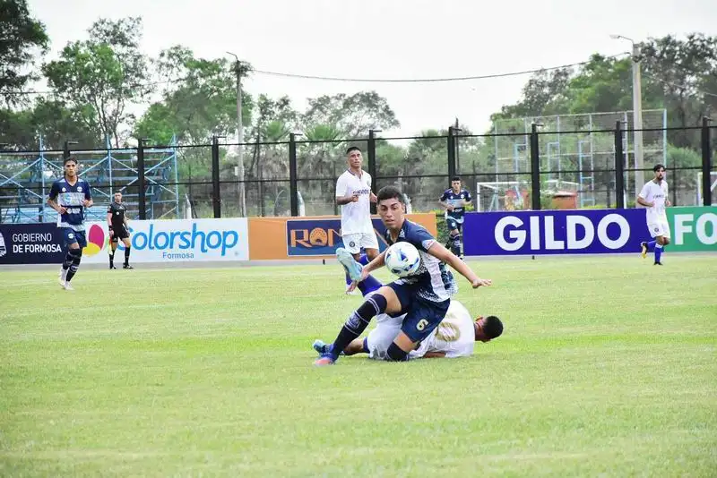 San Martín recibe a Las Parejas y
Sol de América visita a Sarmiento