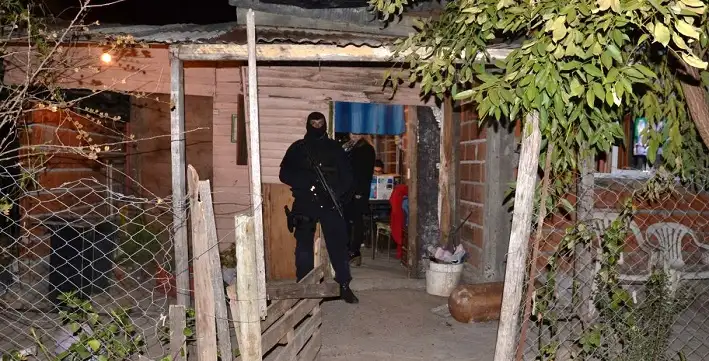 Secuestran cocaína, marihuana, plata y celulares en La Tablita 