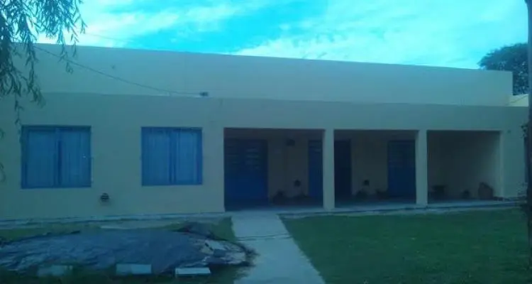 Castro: Con colaboración del Frente Renovador, pintaron el Jardín 905