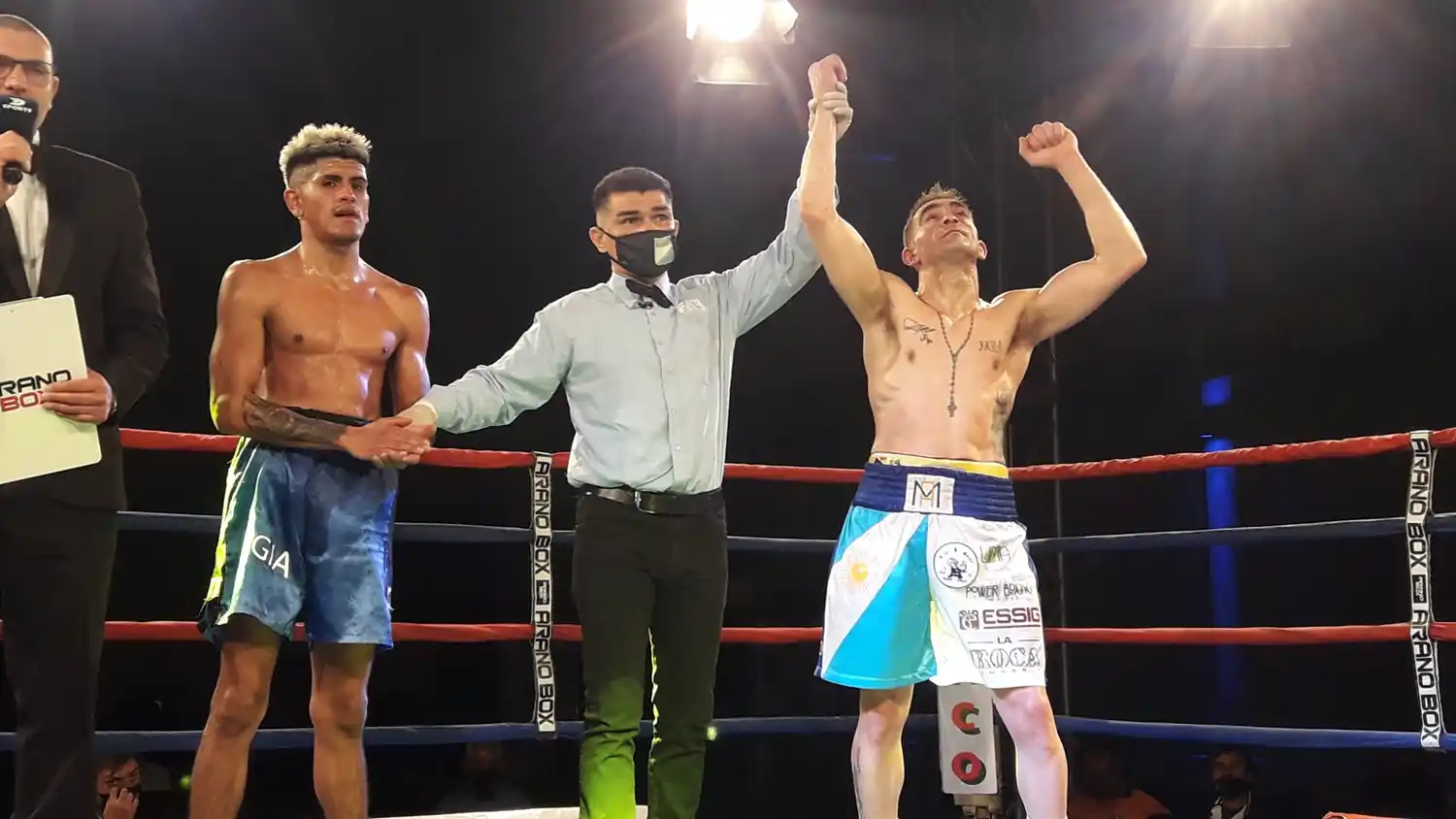 FOTO PRENSA ARANO BOX Rueda, declarado ganador frente a Rocha.