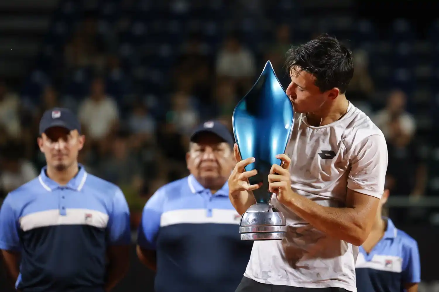 Darderi fue demasiado para Bagnis