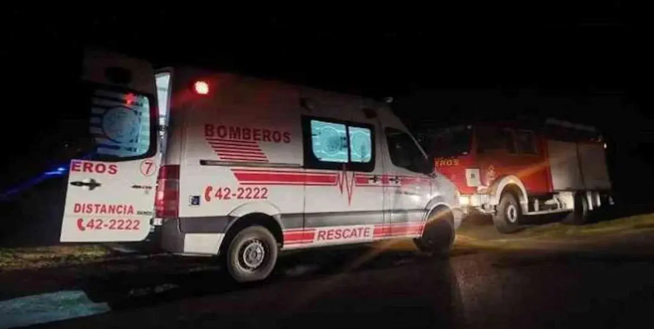 Peritos de la Policía Científica realizaron tareas para determinar las causas del impacto.