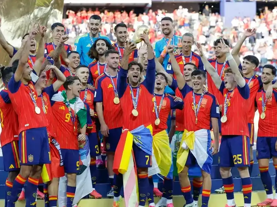 Así quedó el listado de campeones del mundo con la consagración de España en Estados Unidos