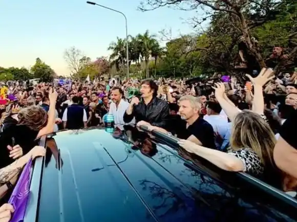 Javier Milei: “Estamos a mitad de camino, no aflojen porque esta vez vale la pena”