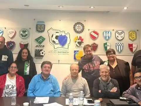 Se viene en mayo, el torneo "Tres Ligas" de fútbol femenino con presencia de equipos de la Liga Rafaelina. LRF